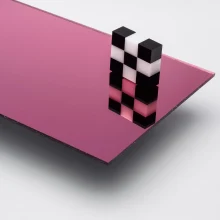 1 mm Pembe Aynalı Pleksi Levha Yapışkanlı (122x244 cm)